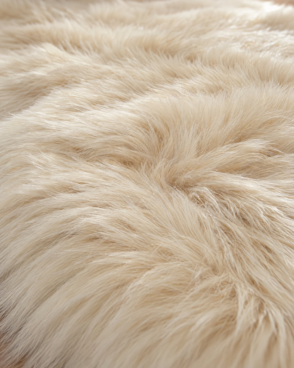 Cream: Close-up of the pile of the Faux Sheepskin Rug, Cream, 2.8 in Fluffy Pile