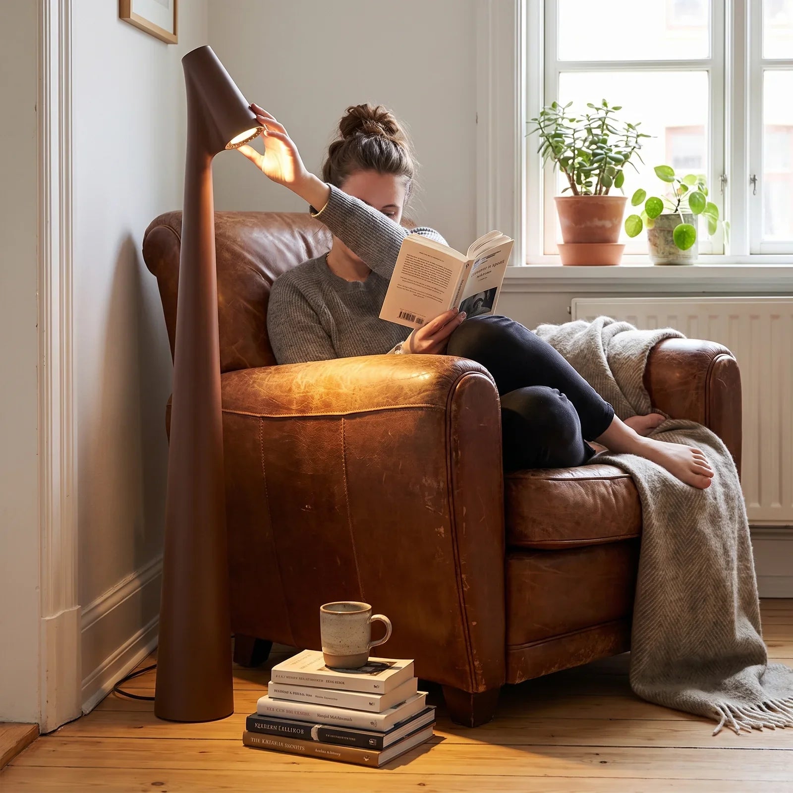 Glowora Rechargeable LED Table Lamp